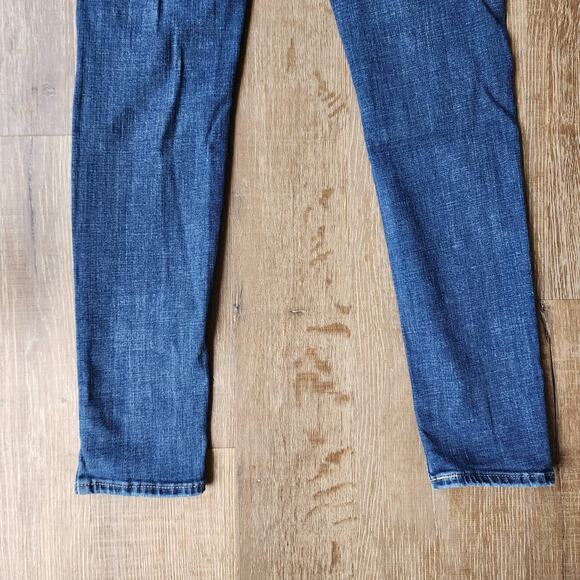 Levi Strauss Distressed 711 Mid-Wash Skinny Jeans | Women's W28 L30 - Picture 8 of 11